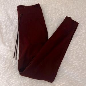 small old navy leggings, crimson